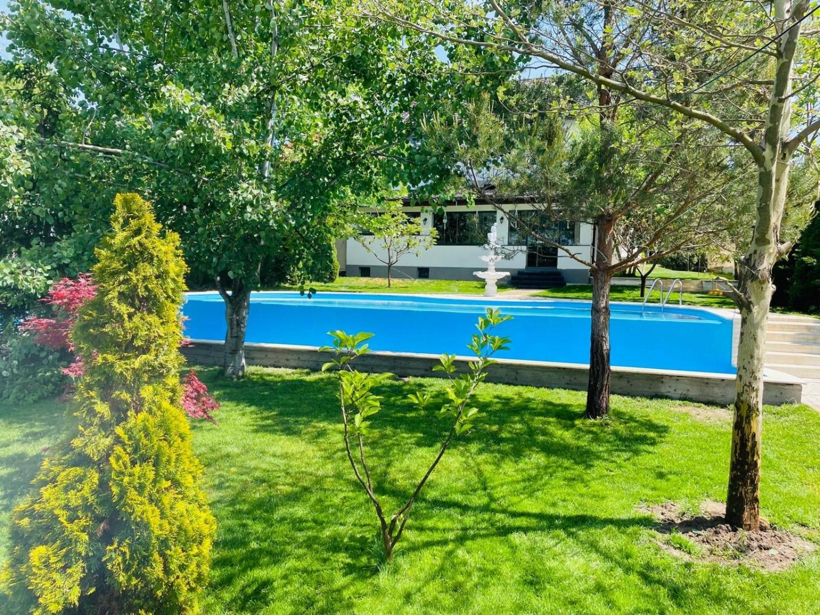 Therme - Corbeanca By The Lake Luxury Villa Kültér fotó